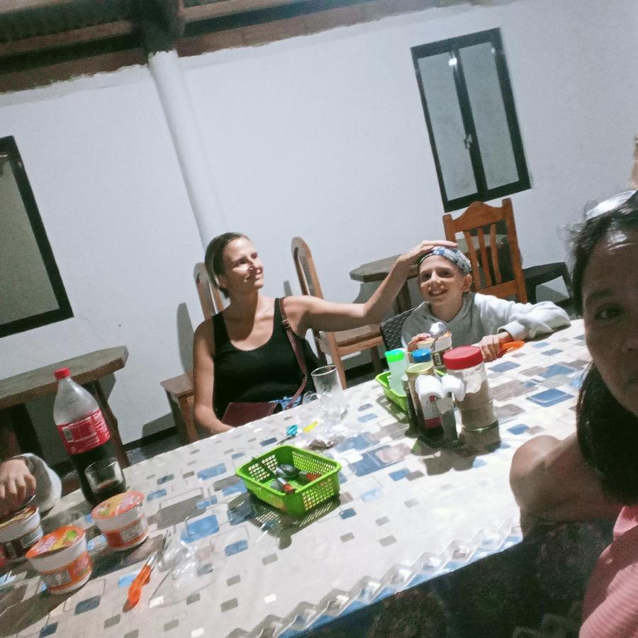 Fely'S Homestay Batuan 외부 사진