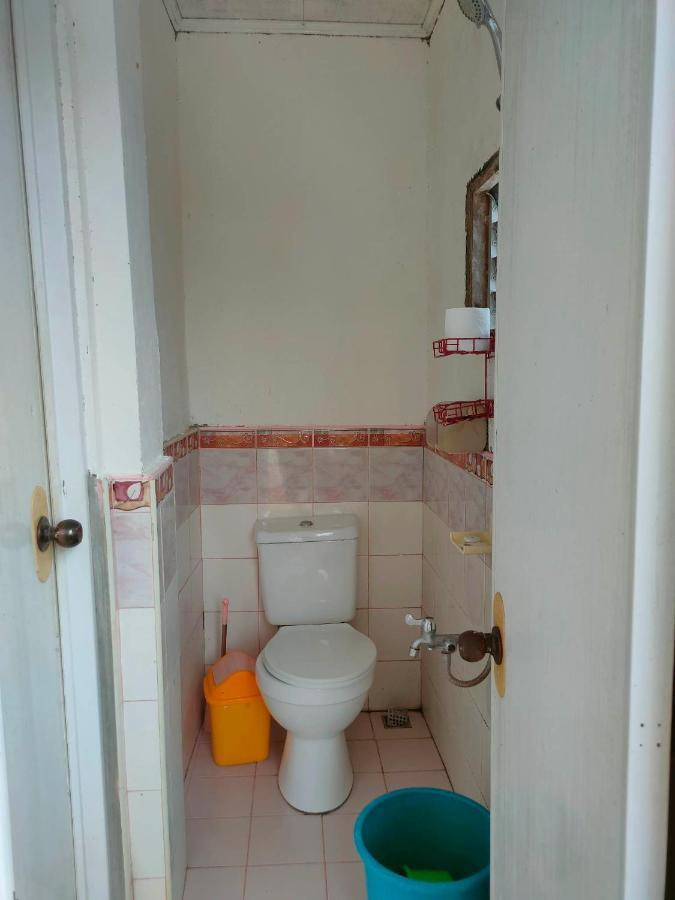Fely'S Homestay Batuan 외부 사진