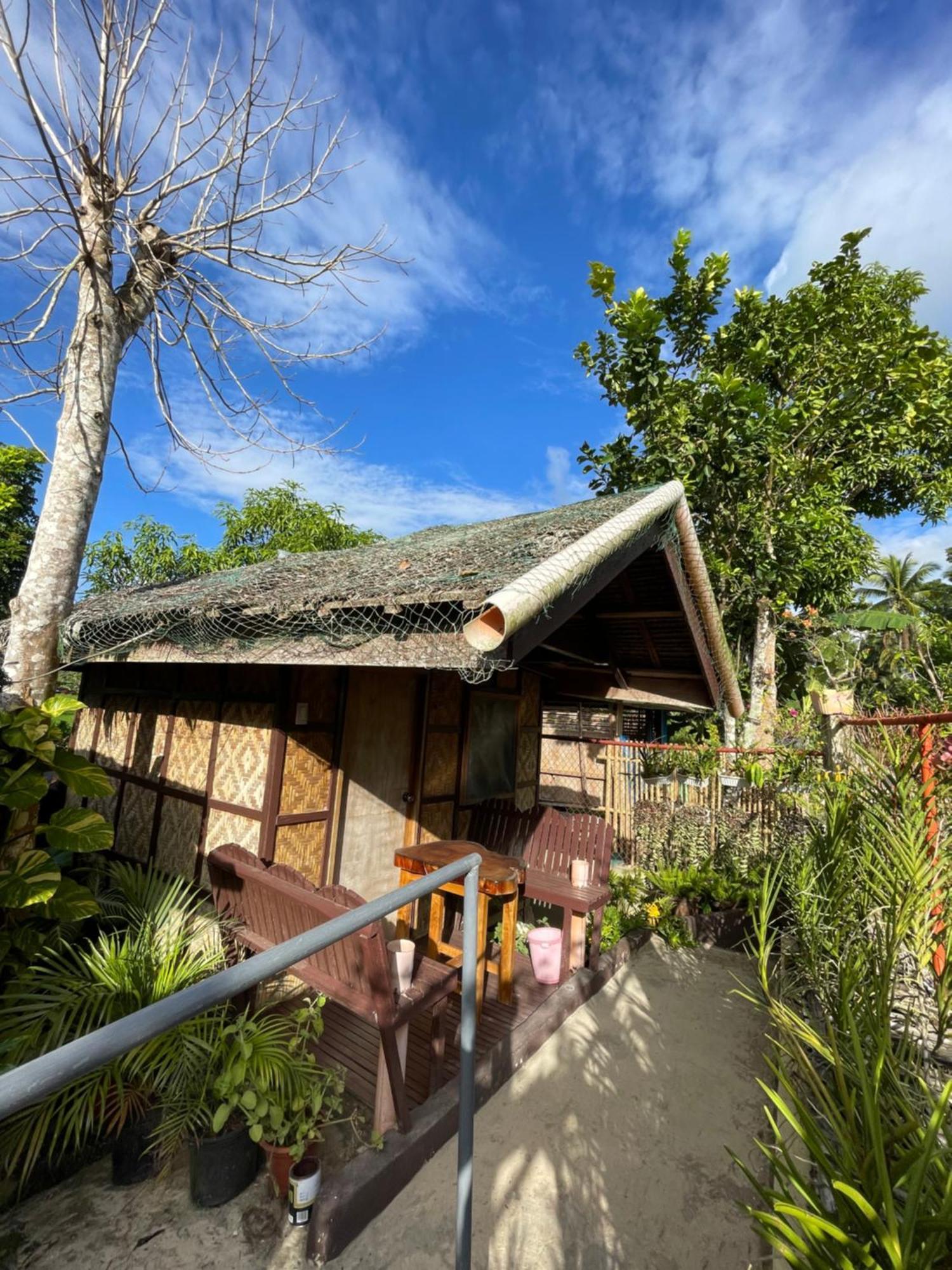 Fely'S Homestay Batuan 외부 사진
